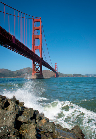 Golden Gate Splash from Fort Point 031414
