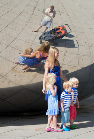 Family Photo Cloud Gate Chicago 072414